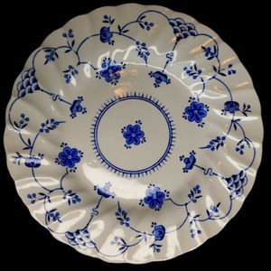 Mayotte Findlandia Stafurdshire 20th Century Fine China/Plate.